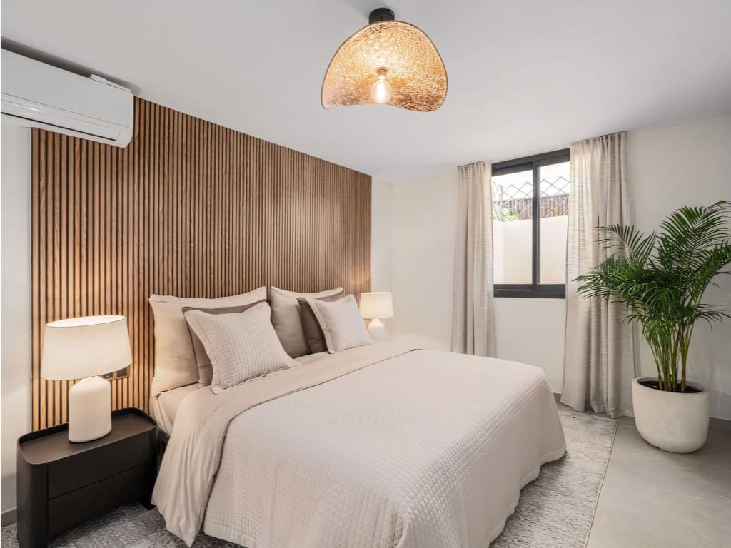 5 slaapkamer Villa te koop in Nueva Andalucia met zwembad garage - € 2.150.000 (Ref: 9188127)