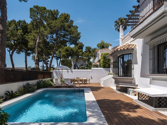 5 slaapkamer Villa te koop in Nueva Andalucia, Marbella met zwembad garage - € 2.150.000 (Ref: 9188127)