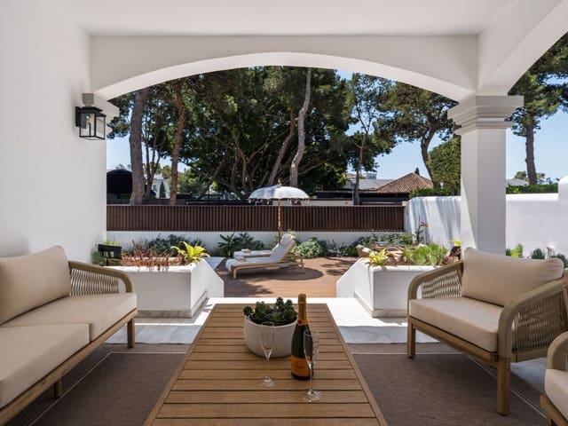 5 slaapkamer Villa te koop in Nueva Andalucia, Marbella met zwembad garage - € 2.150.000 (Ref: 9188127)