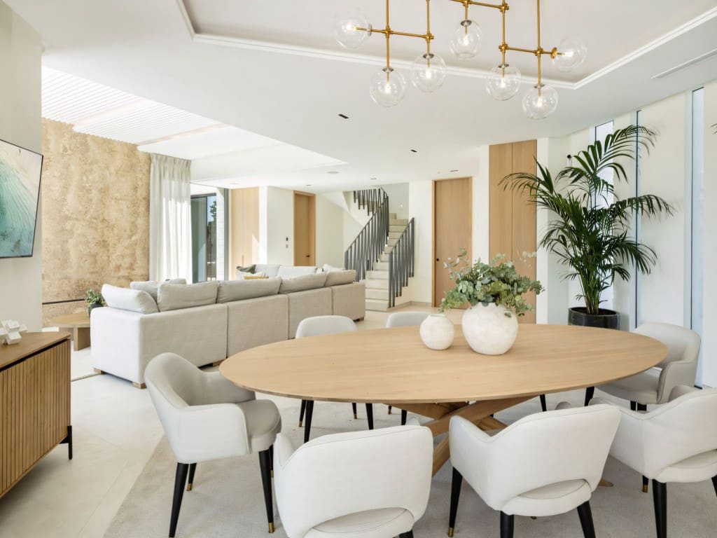 5 slaapkamer Villa te koop in Nueva Andalucia met zwembad - € 7.495.000 (Ref: 9188128)