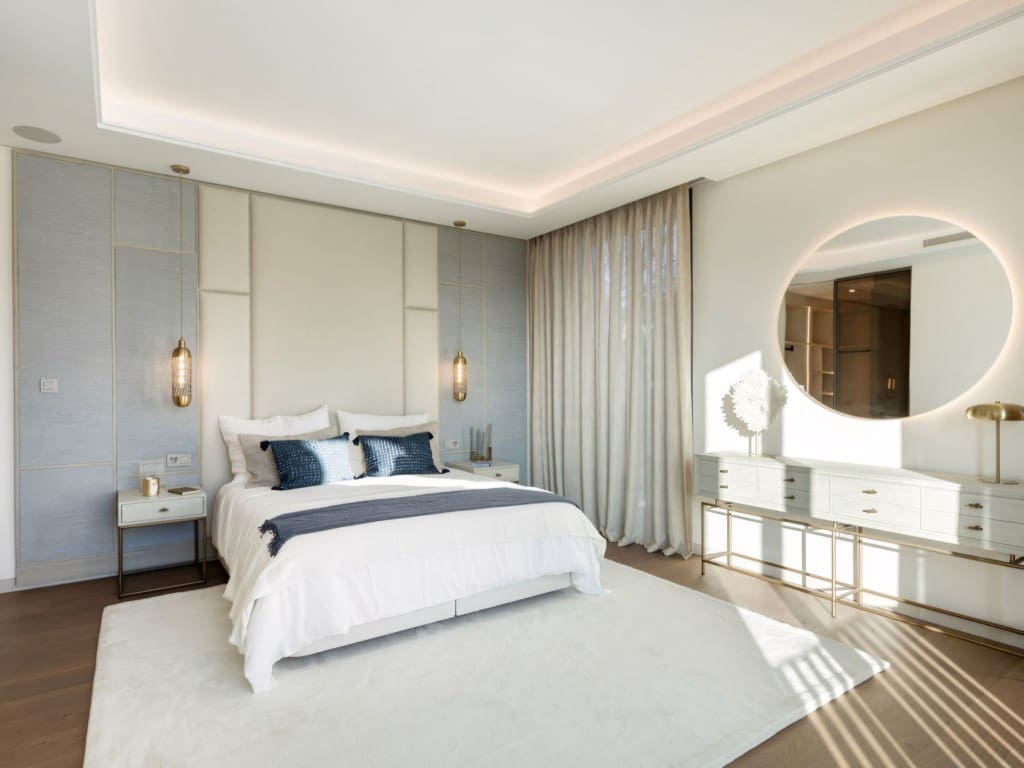 5 slaapkamer Villa te koop in Nueva Andalucia met zwembad - € 7.495.000 (Ref: 9188128)