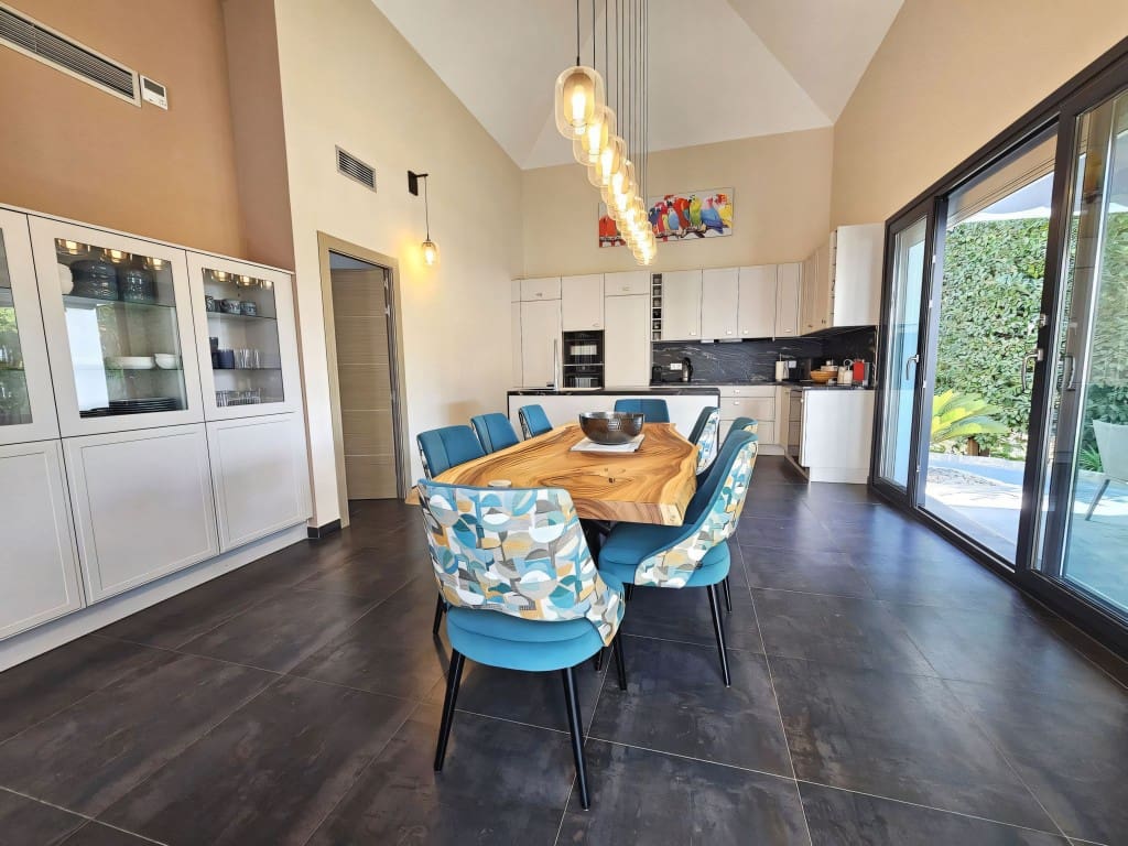 4 slaapkamer Villa te koop in Benahavis met zwembad garage - € 2.595.000 (Ref: 9190887)