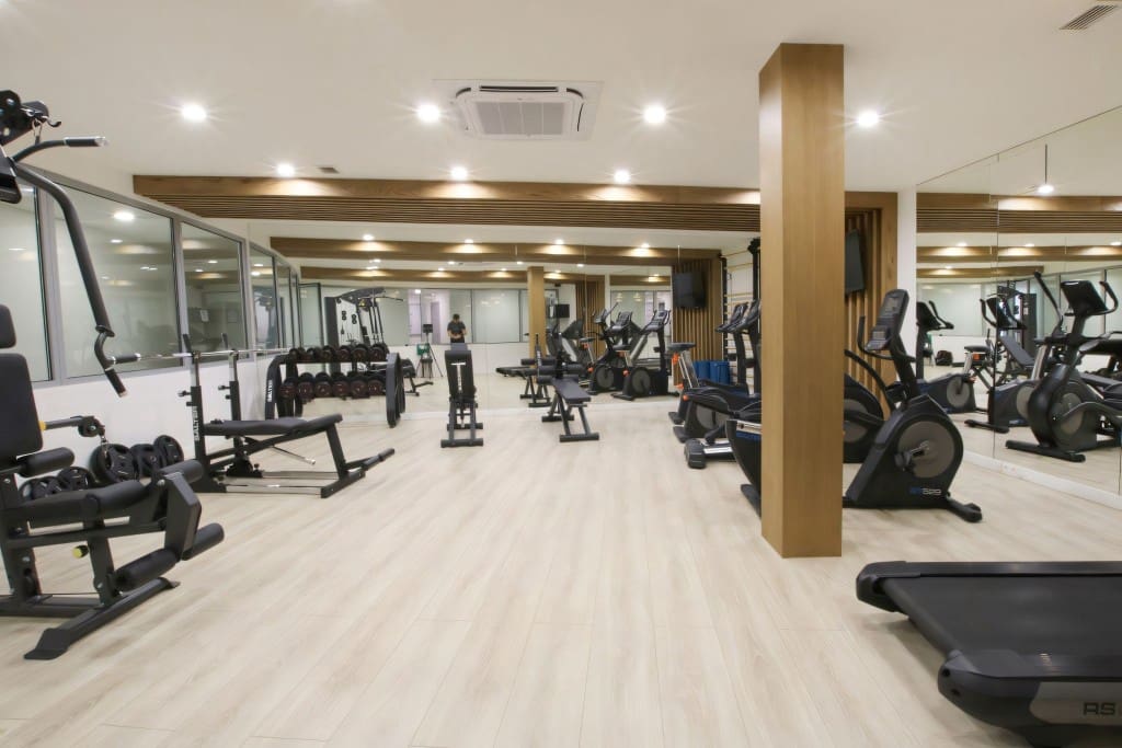 2 bedroom Apartment for sale in La Cala de Mijas with pool - € 629,999 (Ref: 9192098)