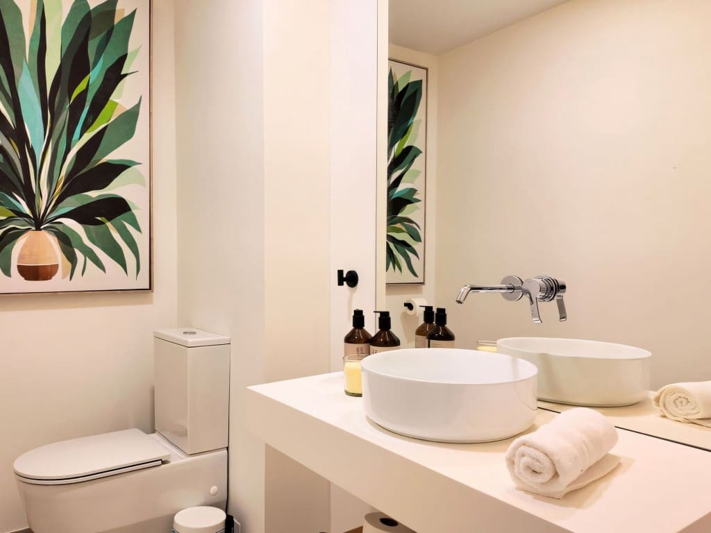 2 bedroom Apartment for sale in La Cala de Mijas with pool - € 629,999 (Ref: 9192098)