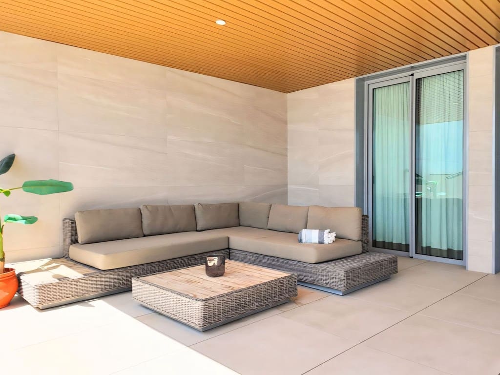 2 bedroom Apartment for sale in La Cala de Mijas with pool - € 629,999 (Ref: 9192098)