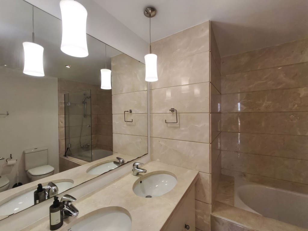 3 soveværelse Byhus til salg i La Cala de Mijas med swimmingpool garage - € 524.999 (Ref: 9195321)