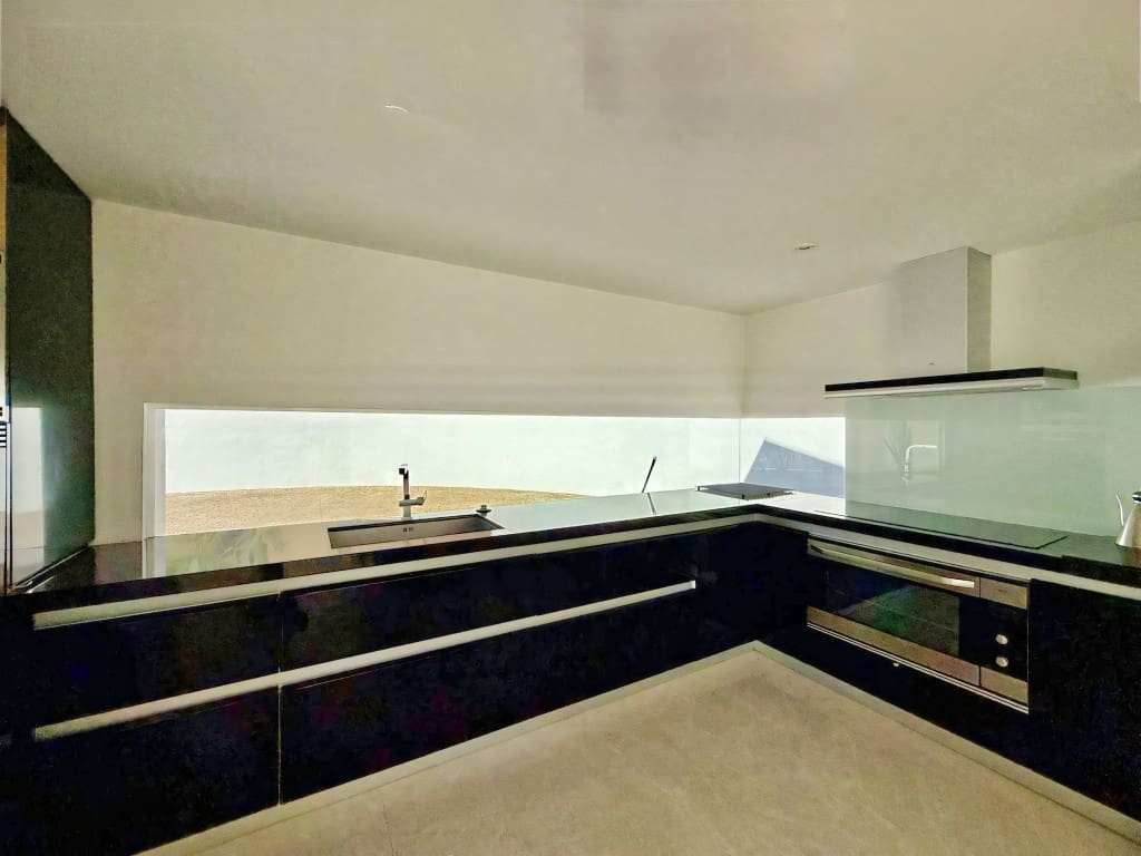 4 soveværelse Villa til salg i Valtocado med swimmingpool garage - € 1.999.000 (Ref: 9206305)