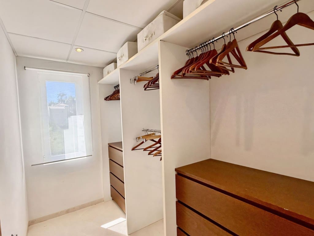 4 soveværelse Villa til salg i Valtocado med swimmingpool garage - € 1.999.000 (Ref: 9206305)