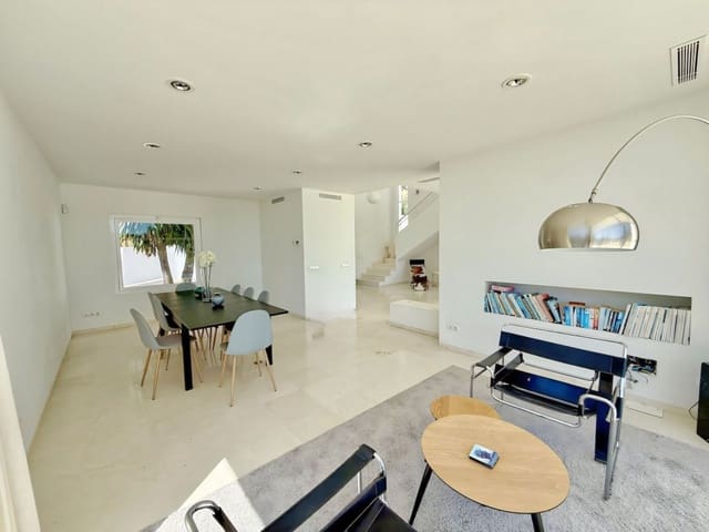 4 soverom Villa til salgs i Valtocado, Mijas med svømmebasseng garasje - € 2 250 000 (Ref: 9206305)