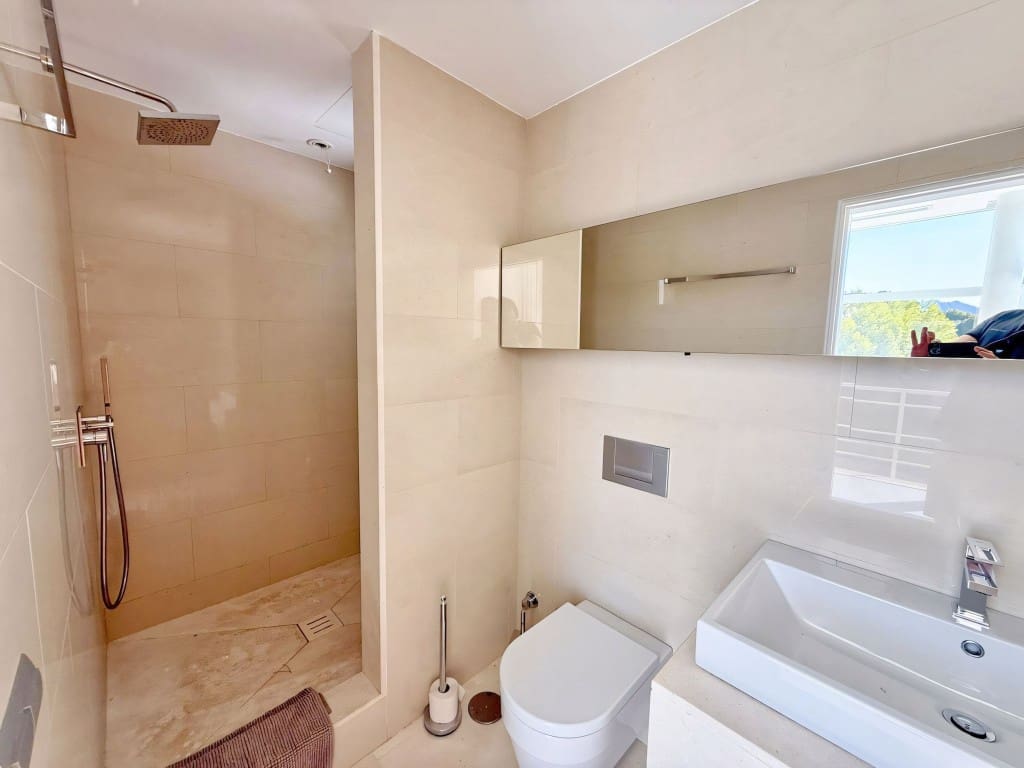 4 soveværelse Villa til salg i Valtocado med swimmingpool garage - € 1.999.000 (Ref: 9206305)