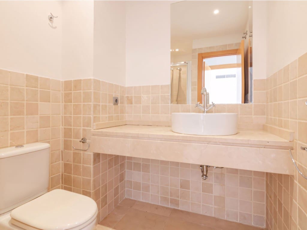 3 bedroom Penthouse for sale in Benahavis with pool - € 448,000 (Ref: 9208150)