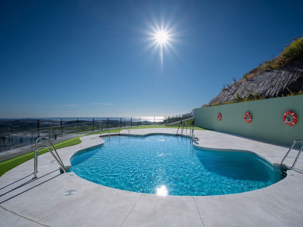 2 quarto Penthouse para venda em Mijas Costa com piscina - 645 000 € (Ref: 9209093)