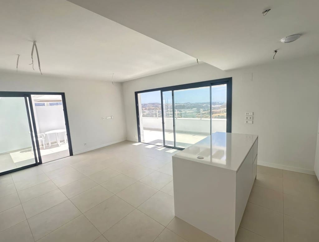 2 quarto Penthouse para venda em Mijas Costa com piscina - 645 000 € (Ref: 9209093)