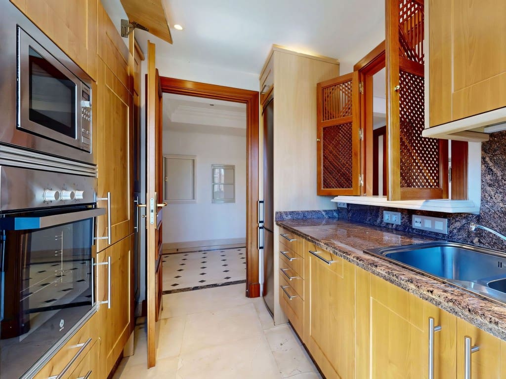 2 soverom Leilighet til salgs i New Golden Mile med svømmebasseng - € 570 000 (Ref: 9217227)