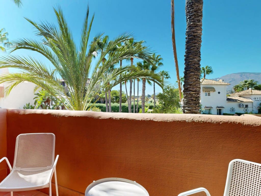 2 soverom Leilighet til salgs i New Golden Mile med svømmebasseng - € 570 000 (Ref: 9217227)