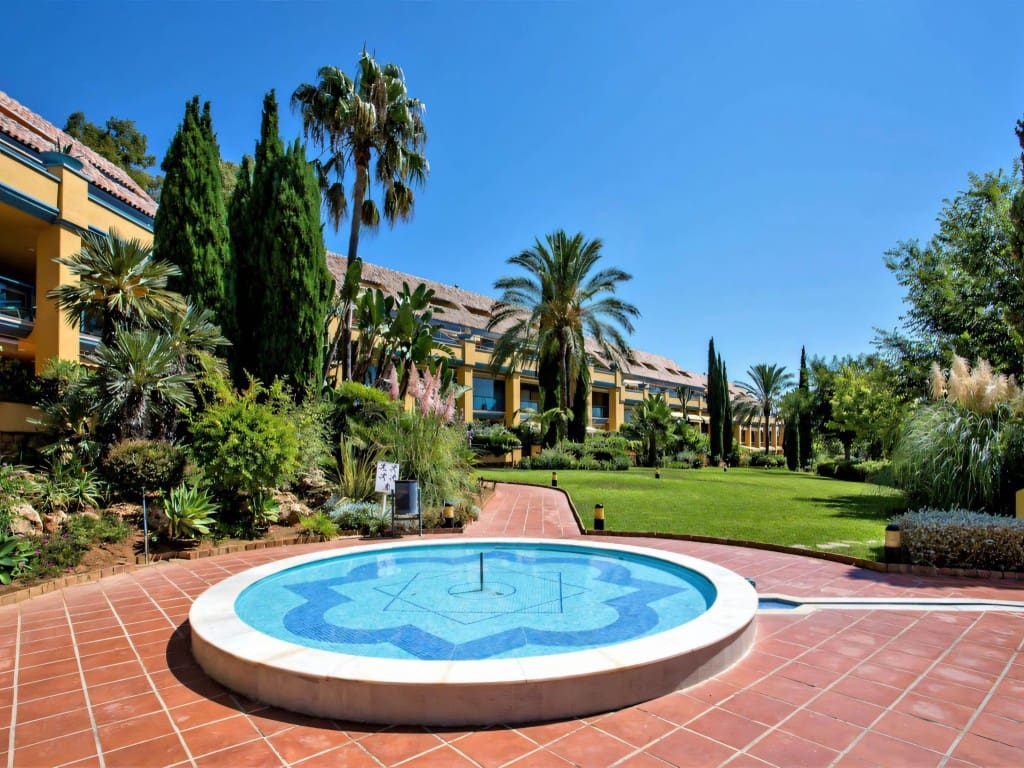 2 chambre Appartement à vendre à Los Monteros avec piscine garage - 650 000 € (Ref: 9219772)