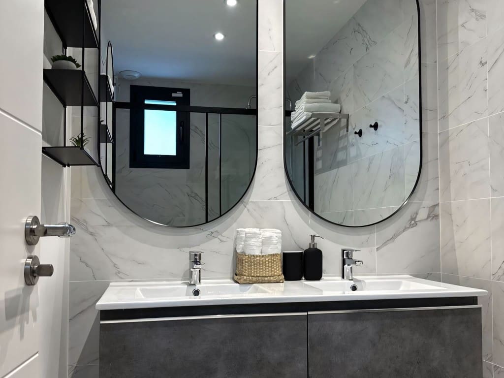 2 soveværelse Lejlighed til salg i Estepona med swimmingpool - € 575.000 (Ref: 9226269)