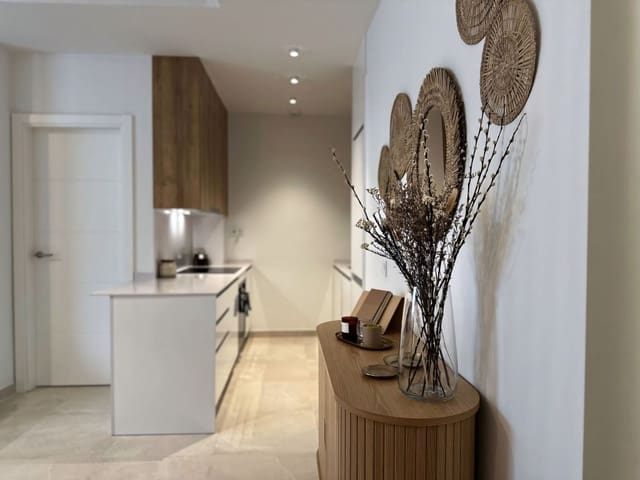 2 Zimmer Apartment zu verkaufen in Centro, Estepona mit Pool - 575.000 € (Ref: 9226269)