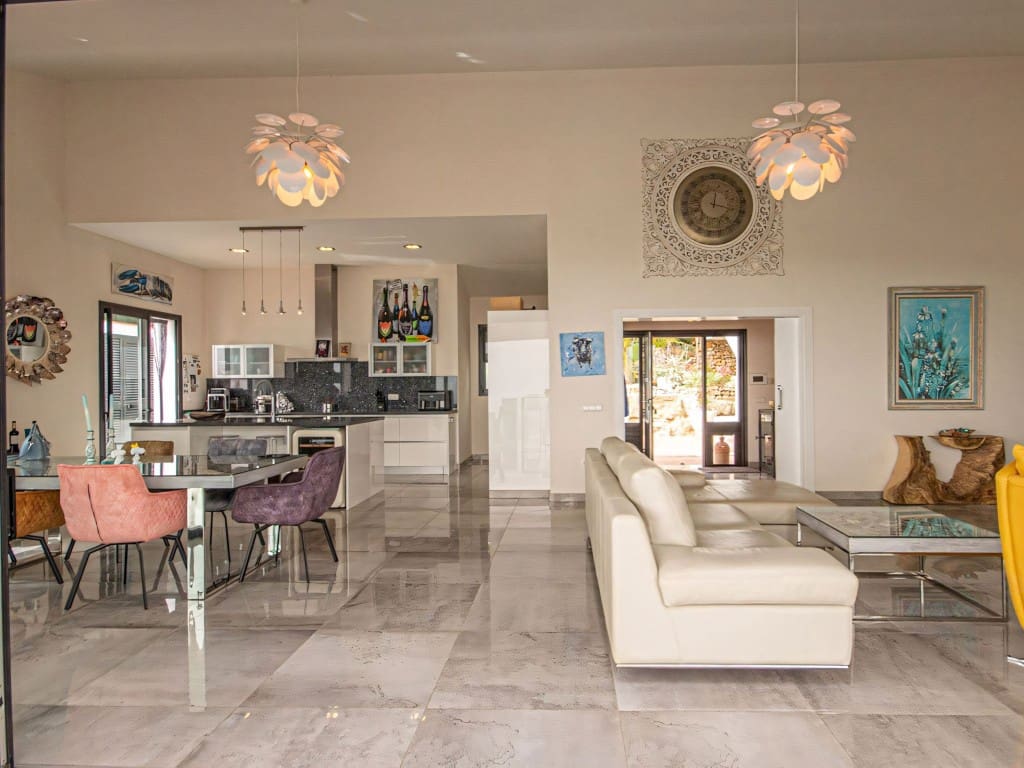 4 soverom Villa til salgs i La Mairena med svømmebasseng garasje - € 1 695 000 (Ref: 9228366)