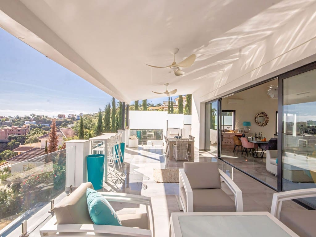 4 soverom Villa til salgs i La Mairena med svømmebasseng garasje - € 1 695 000 (Ref: 9228366)