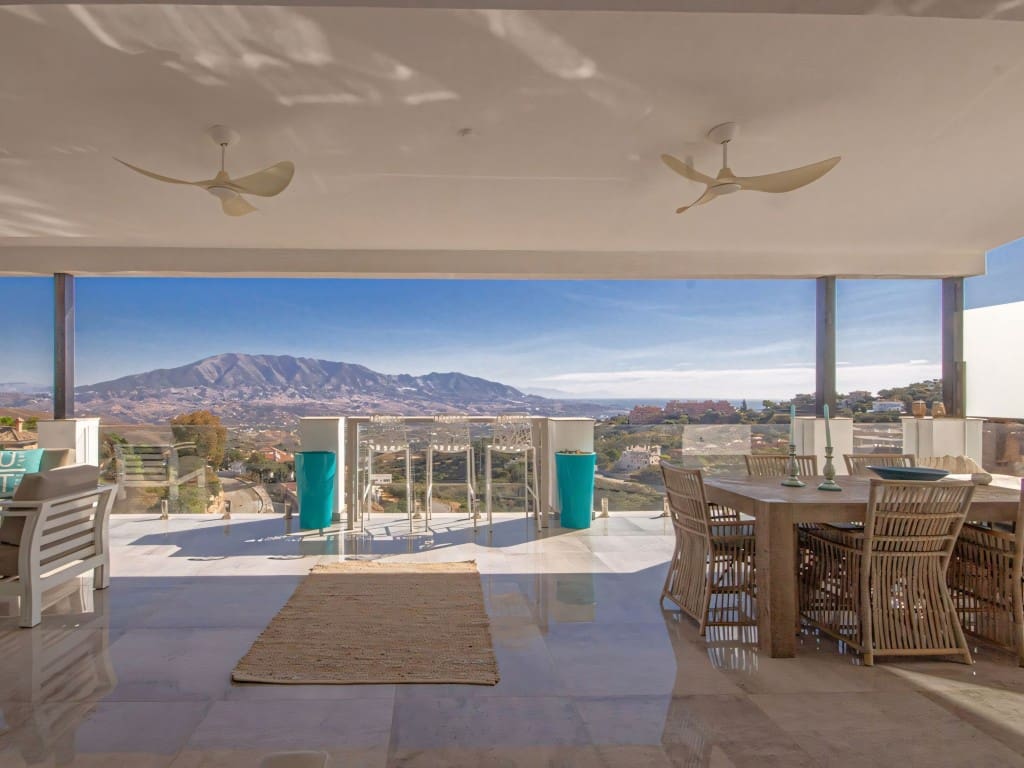 4 soverom Villa til salgs i La Mairena med svømmebasseng garasje - € 1 695 000 (Ref: 9228366)