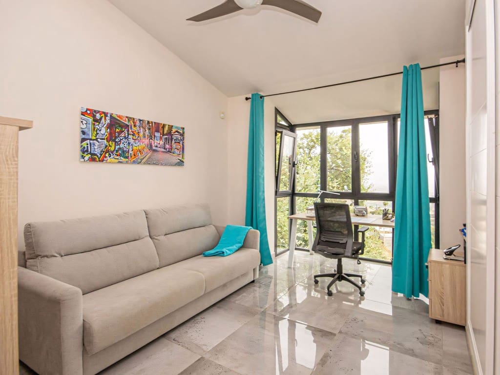 4 soverom Villa til salgs i La Mairena med svømmebasseng garasje - € 1 695 000 (Ref: 9228366)