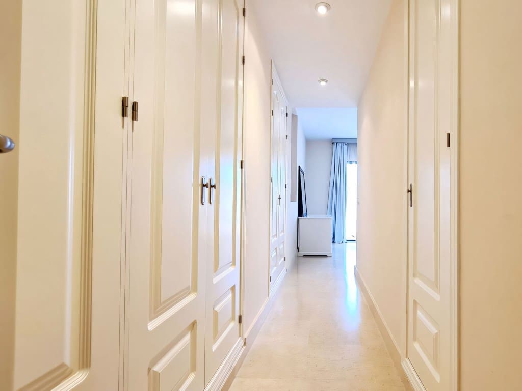 2 slaapkamer Appartement te koop in Benahavis met zwembad - € 550.000 (Ref: 9228368)