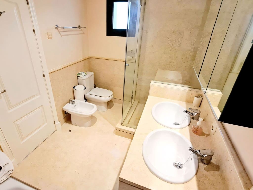 2 slaapkamer Appartement te koop in Benahavis met zwembad - € 550.000 (Ref: 9228368)