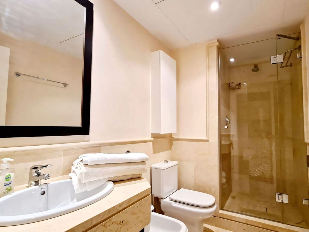 2 slaapkamer Appartement te koop in Benahavis met zwembad - € 550.000 (Ref: 9228368)