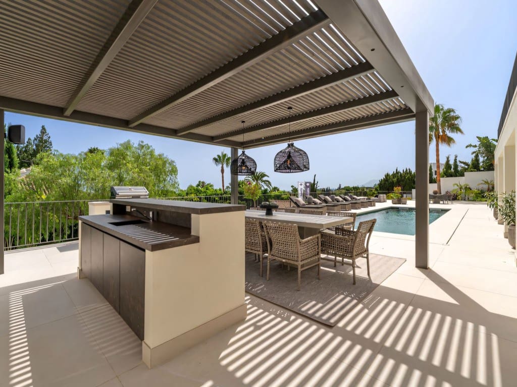 5 chambre Villa/Maison à vendre à Golden Mile avec piscine garage - 7 800 000 € (Ref: 9236088)