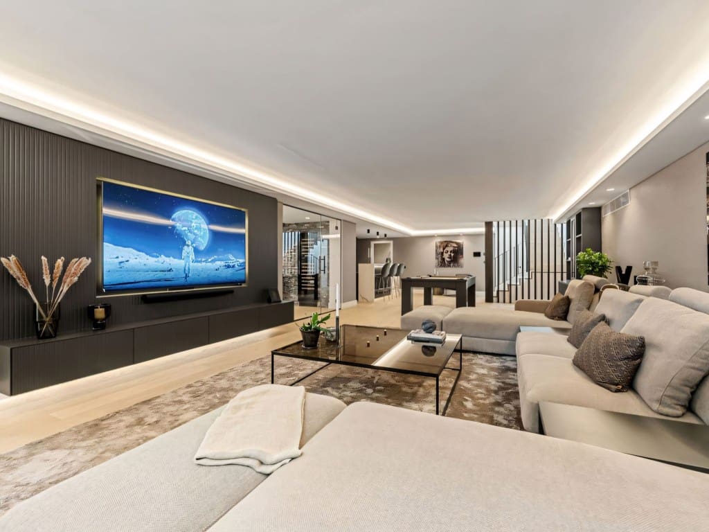 5 chambre Villa/Maison à vendre à Golden Mile avec piscine garage - 7 800 000 € (Ref: 9236088)