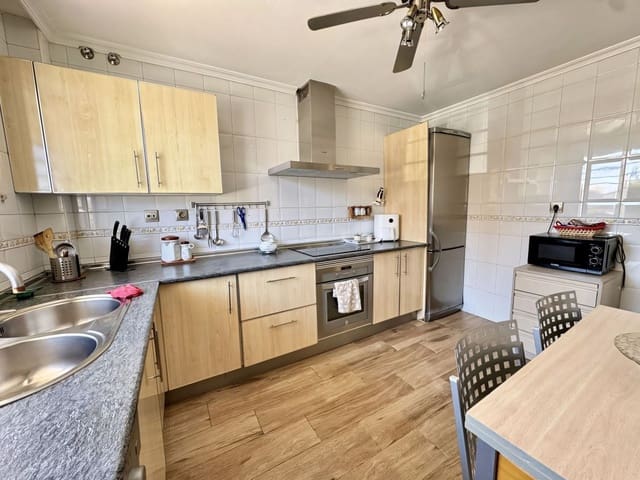 3 slaapkamer Huis te koop in Mijas Costa, Mijas - € 379.000 (Ref: 9242796)