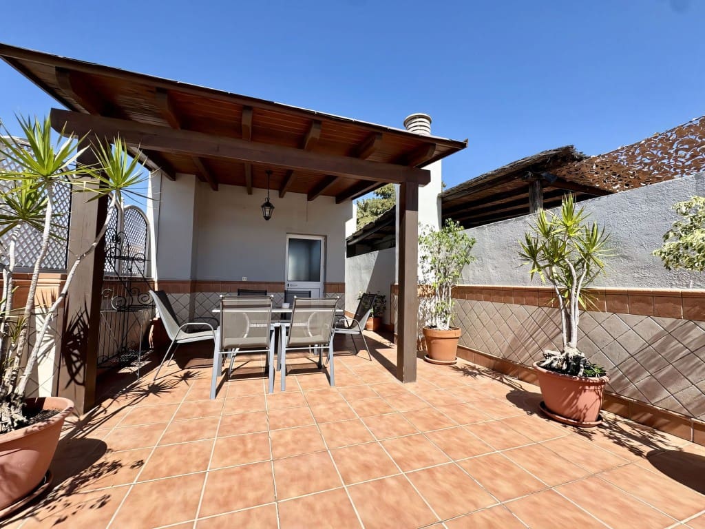 Casa de 3 habitaciones en Mijas Costa en venta - 379.000 € (Ref: 9242796)