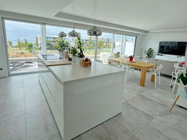 3 bedroom Penthouse for sale in La Capellania, Benalmádena with pool - € 1,290,000 (Ref: 9246407)