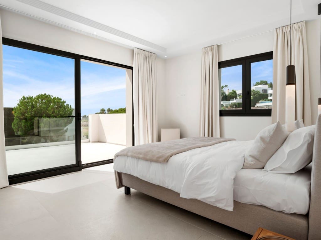 4 Zimmer Villa zu verkaufen in Benahavis mit Pool Garage - 3.450.000 € (Ref: 9246409)