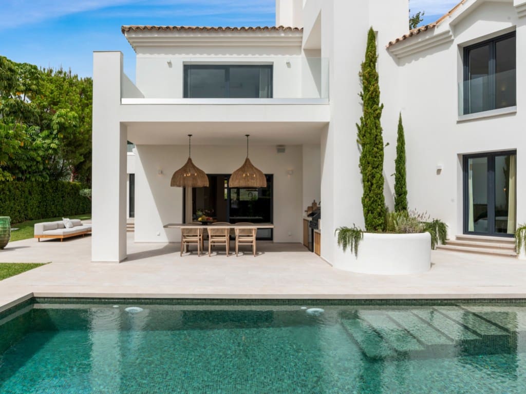 4 Zimmer Villa zu verkaufen in Benahavis mit Pool Garage - 3.450.000 € (Ref: 9246409)