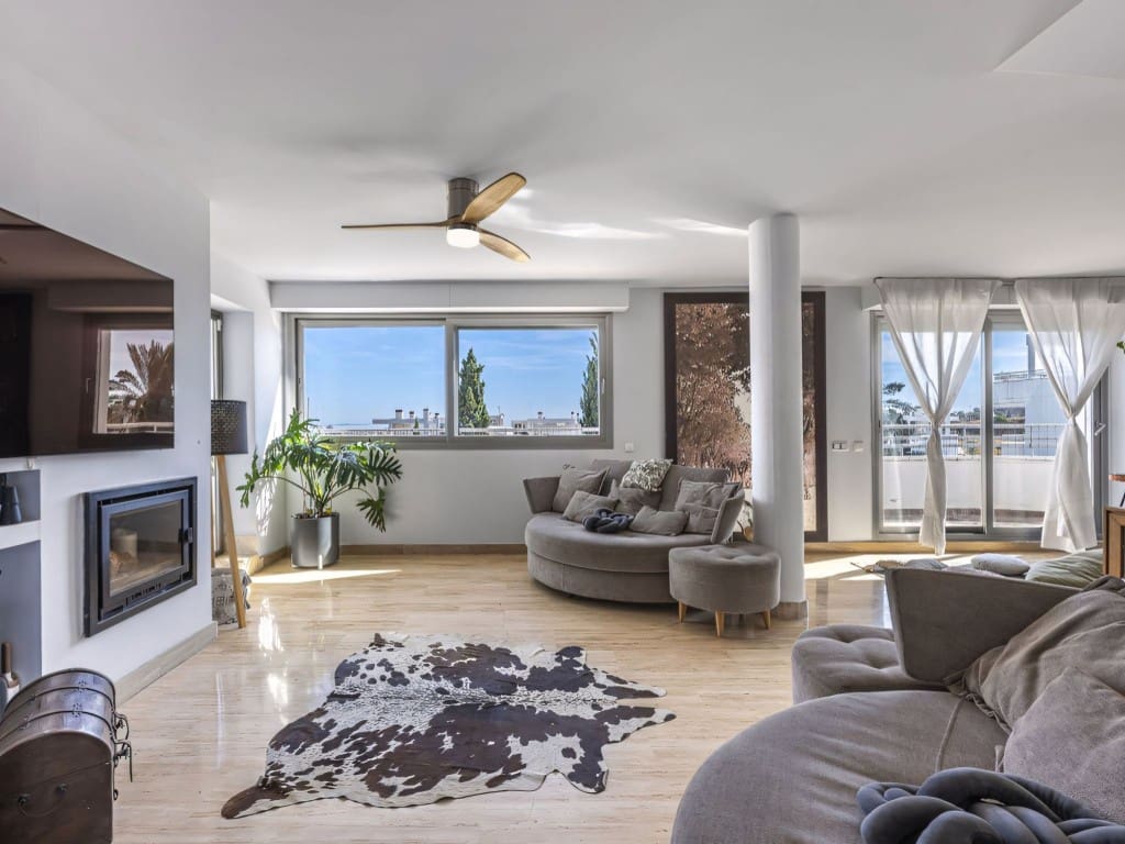 5 soveværelse Penthouse til salg i La Cala de Mijas med swimmingpool garage - € 739.000 (Ref: 9248007)