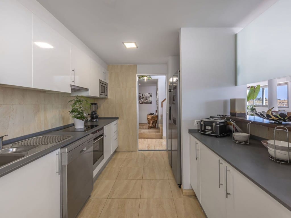 5 soveværelse Penthouse til salg i La Cala de Mijas med swimmingpool garage - € 739.000 (Ref: 9248007)