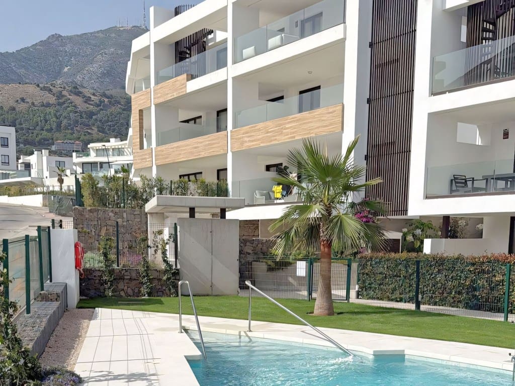 2 chambre Appartement à vendre à Fuengirola avec piscine - 559 000 € (Ref: 9251911)