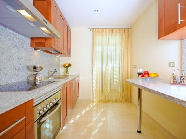 3 chambre Penthouse à vendre à La Cala de Mijas, Mijas avec piscine - 510 000 € (Ref: 9251912)