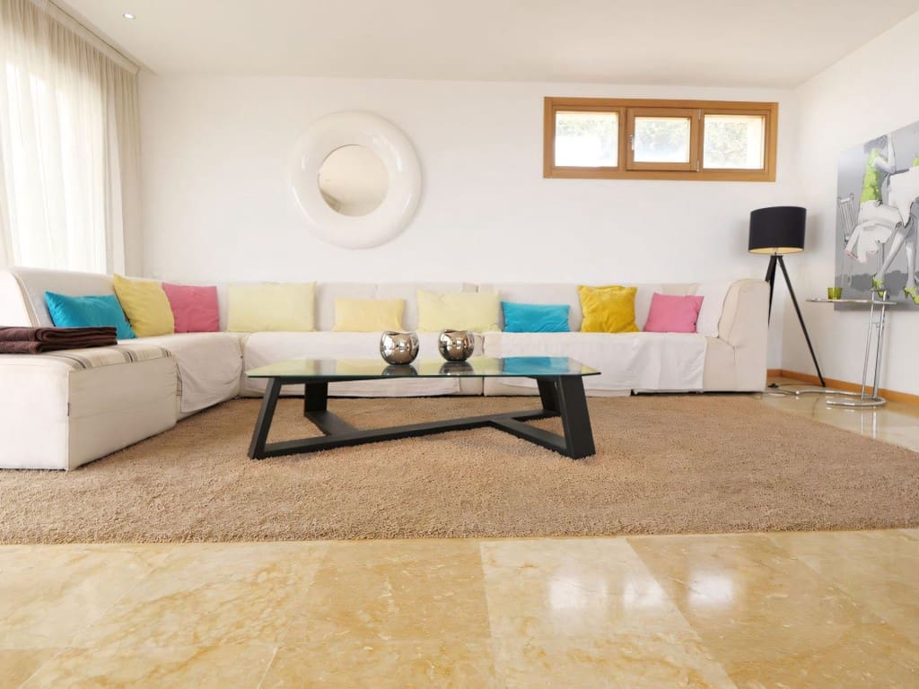 3 soverom Penthouse til salgs i Los Monteros med svømmebasseng garasje - € 649 000 (Ref: 9262326)