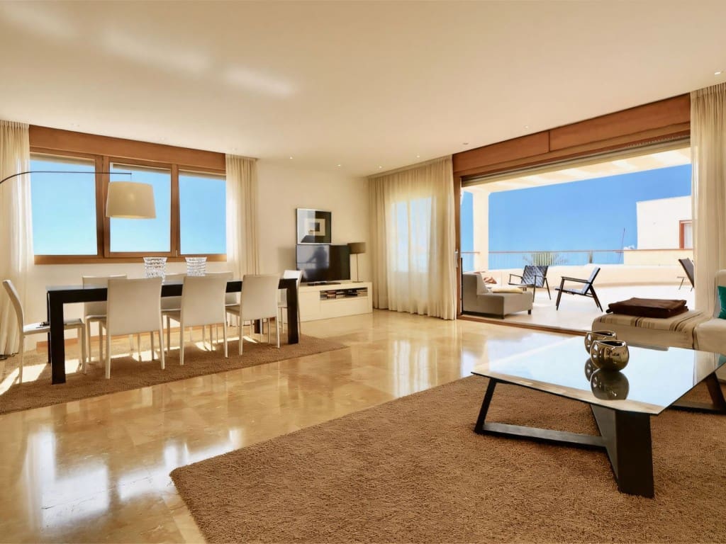 3 soverom Penthouse til salgs i Los Monteros med svømmebasseng garasje - € 649 000 (Ref: 9262326)
