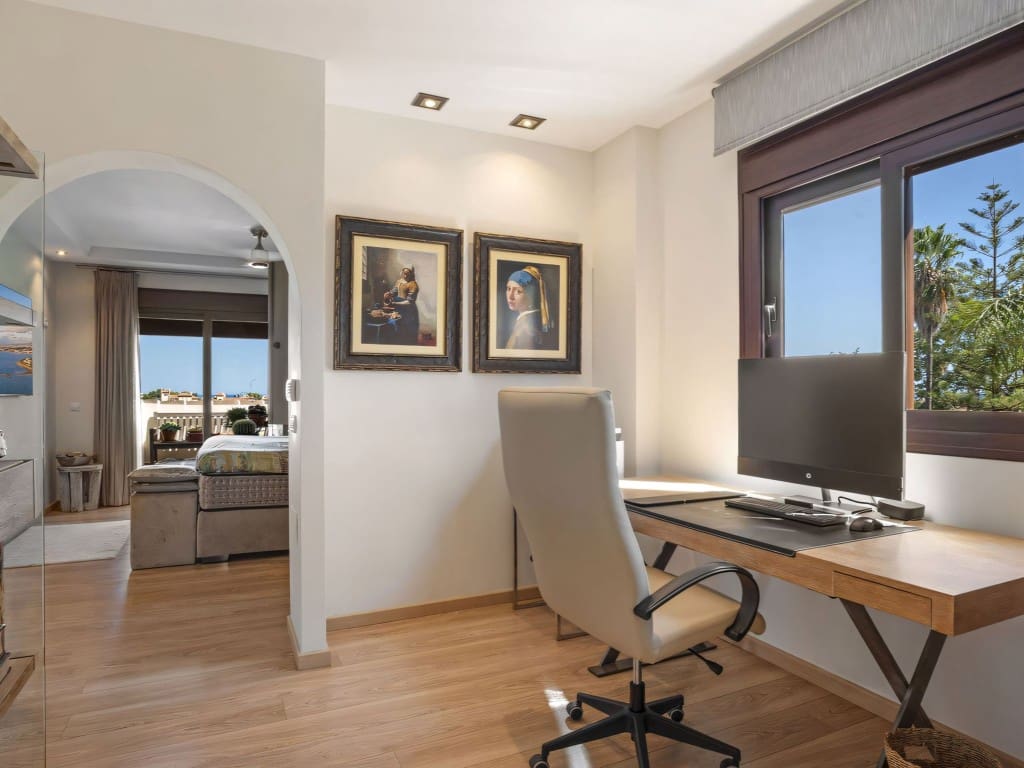 5 slaapkamer Villa te koop in Mijas Costa met zwembad garage - € 1.750.000 (Ref: 9262327)