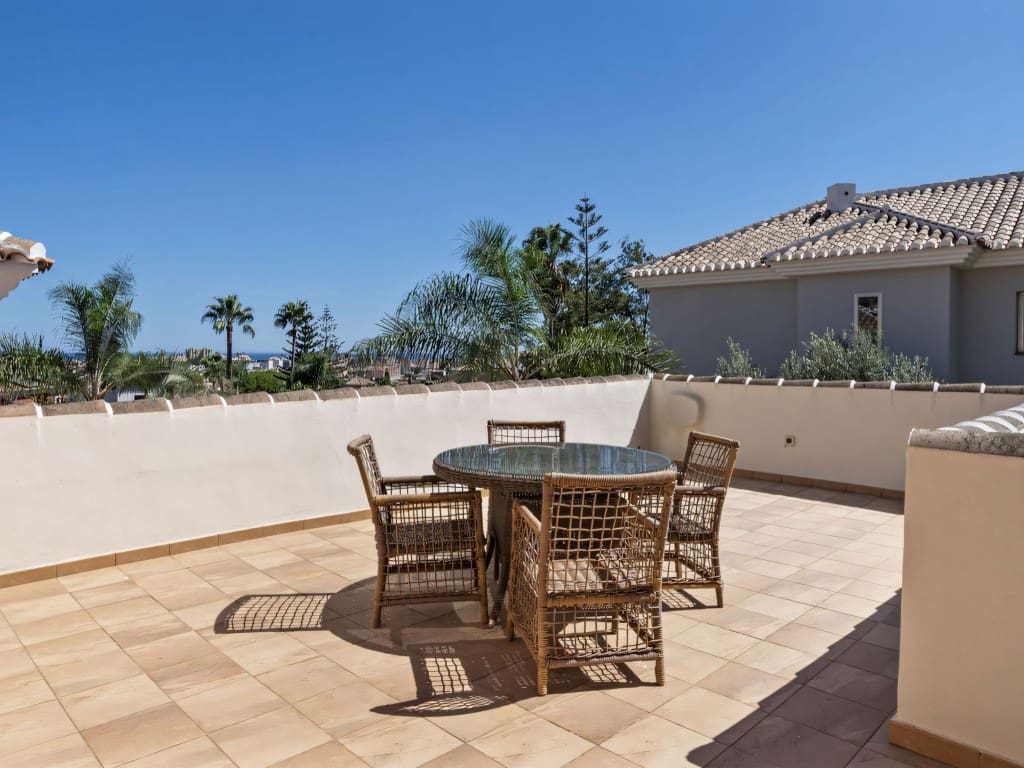 5 slaapkamer Villa te koop in Mijas Costa met zwembad garage - € 1.750.000 (Ref: 9262327)