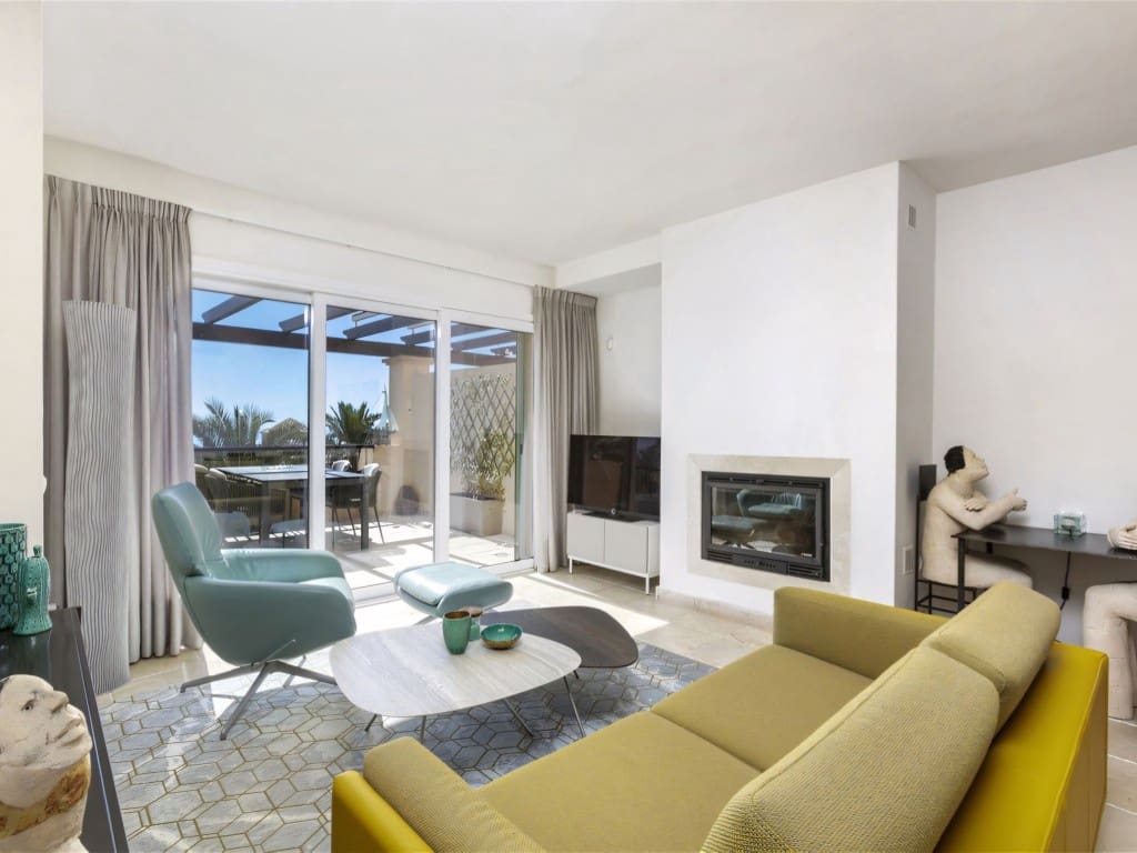 4 soveværelse Penthouse til salg i Los Flamingos med swimmingpool - € 1.195.000 (Ref: 9262328)