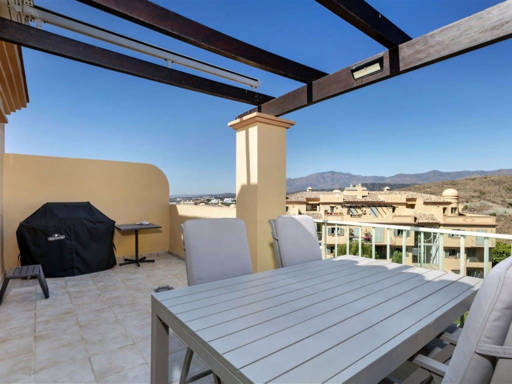 4 soveværelse Penthouse til salg i Los Flamingos med swimmingpool - € 1.195.000 (Ref: 9262328)