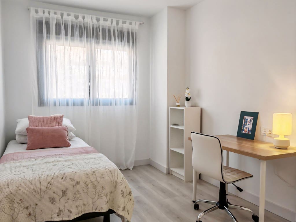 3 bedroom Apartment for sale in Mijas Costa with pool - € 460,000 (Ref: 9264104)