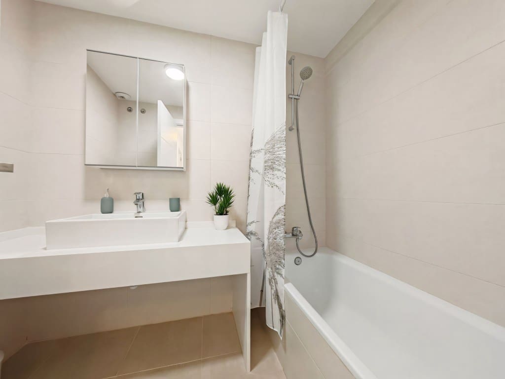 3 bedroom Apartment for sale in Mijas Costa with pool - € 460,000 (Ref: 9264104)