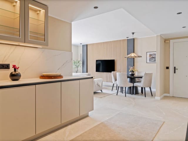 4 slaapkamer Appartement te koop in Nueva Andalucia, Marbella met zwembad - € 825.000 (Ref: 9265303)