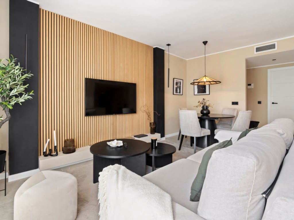 4 slaapkamer Appartement te koop in Nueva Andalucia met zwembad - € 825.000 (Ref: 9265303)